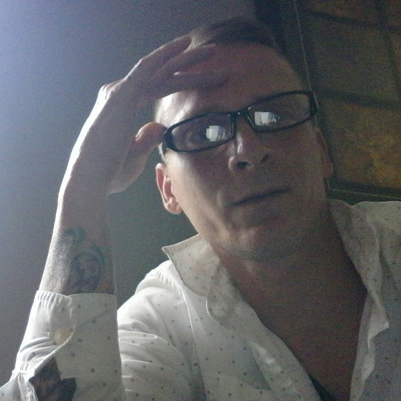 Meet your Posher, Eric - Picture 1 of 1